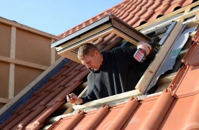 Pose de fenêtres de toit Velux à Miannay